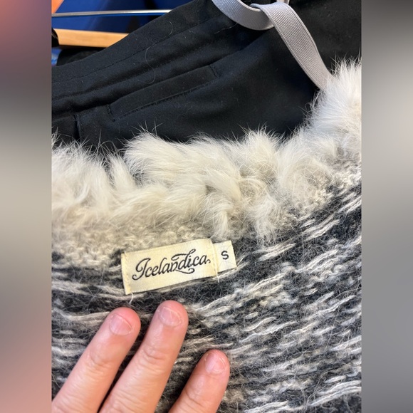 Handmade Icelandic Fair Isle Nordic Wool Sweater – Size S - Picture 8 of 8